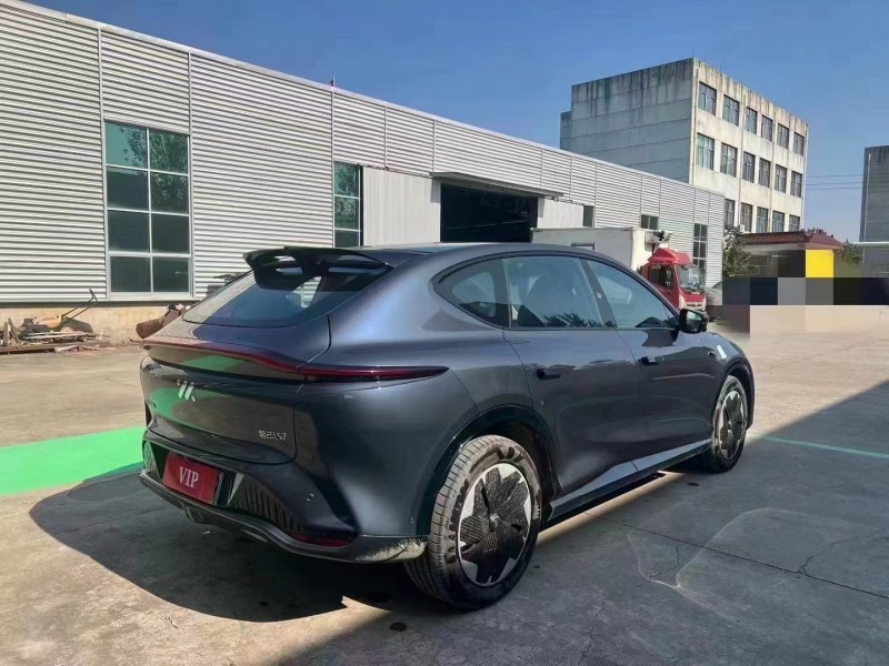 临沂25年智己LS77