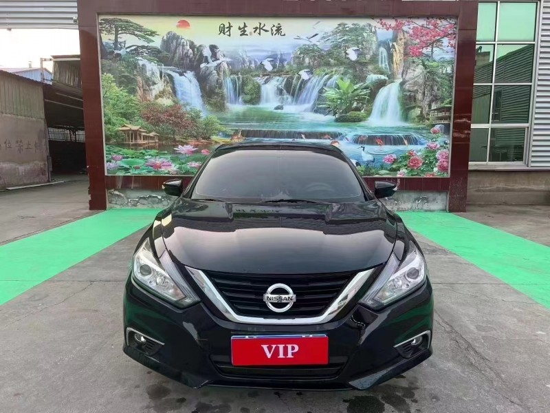 临沂18年日产天籁1