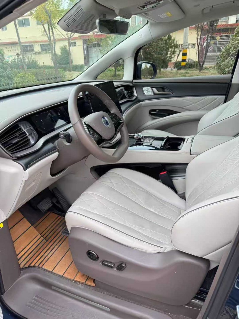 潍坊24年腾势D96