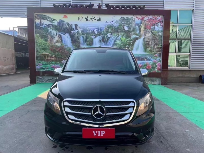 临沂17年奔驰威霆1