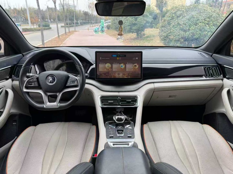 济南23年比亚迪宋4