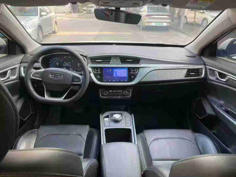 中山23年吉利帝豪4