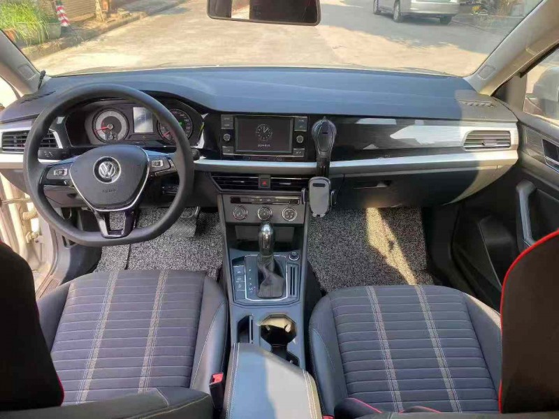 中山20年大众朗逸5