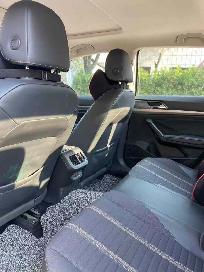 中山20年大众朗逸6