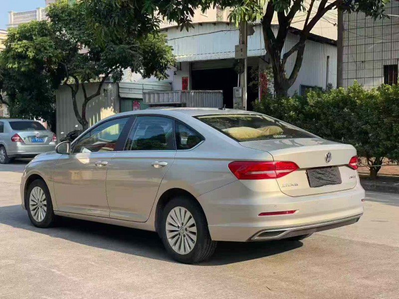 中山20年大众朗逸8