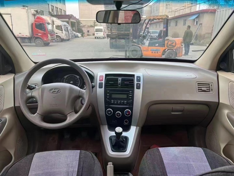 临沂13年现代途胜4