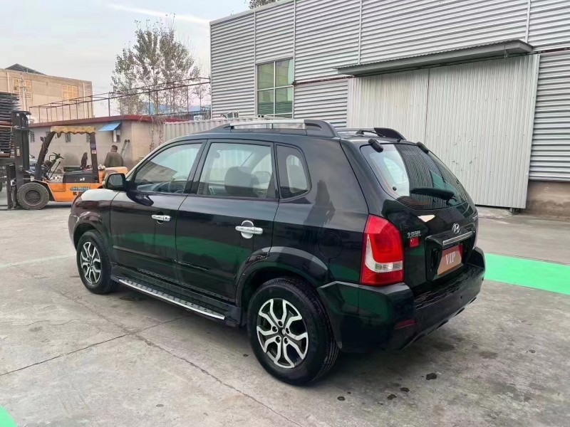 临沂13年现代途胜8