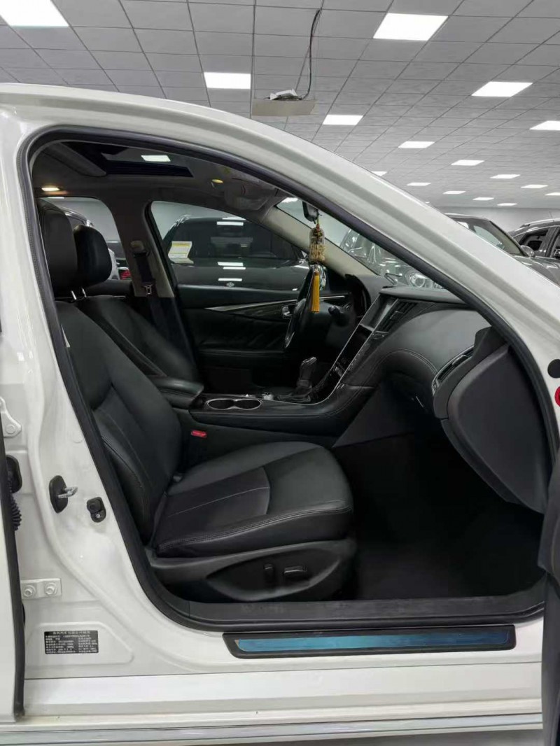 廊坊20年英菲尼迪Q50L3