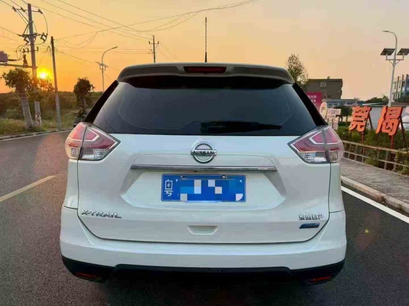 淄博17年日产奇骏9