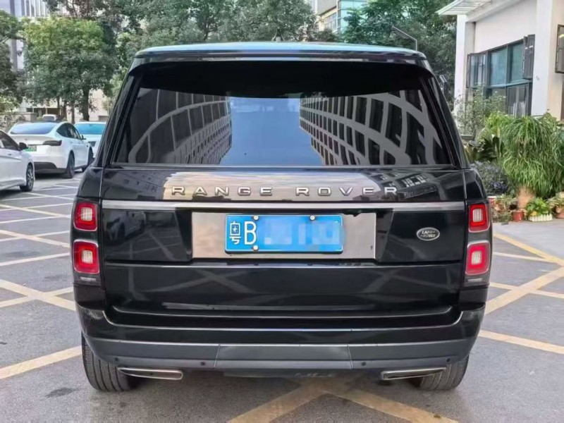 深圳21年路虎揽胜行政8