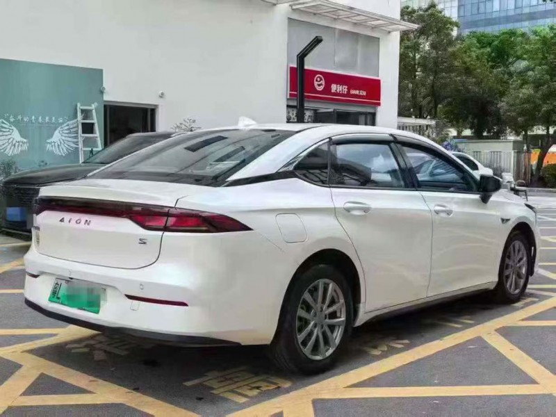 深圳23年传祺埃安S7