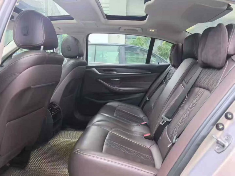 深圳19年宝马5系3