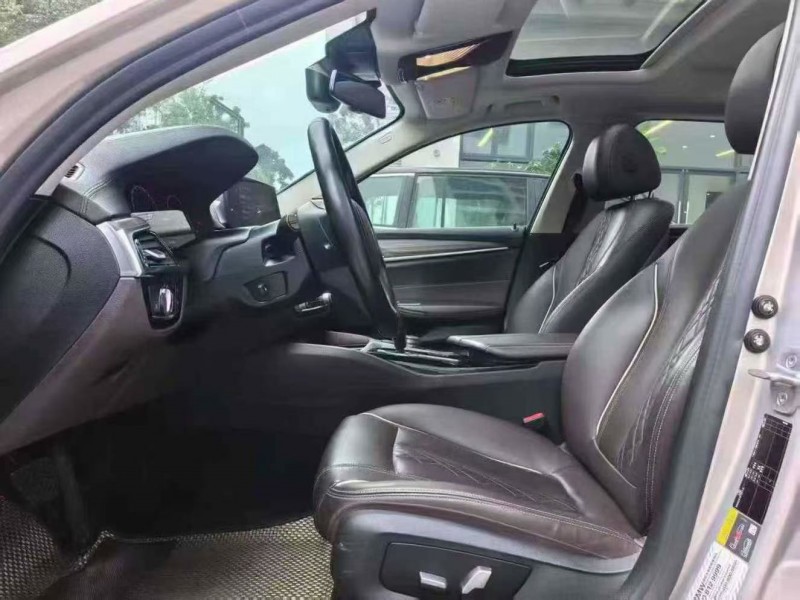 深圳19年宝马5系4