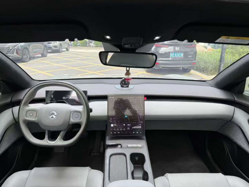 深圳25年蔚来ET56