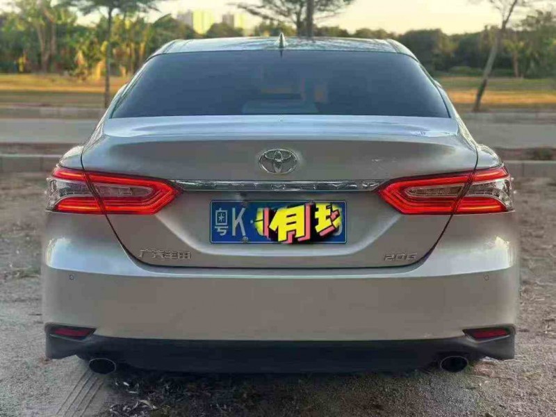 深圳22年丰田凯美瑞8