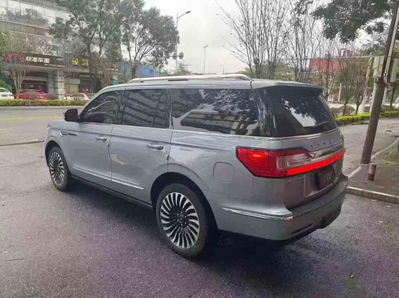 深圳21年林肯领航员8
