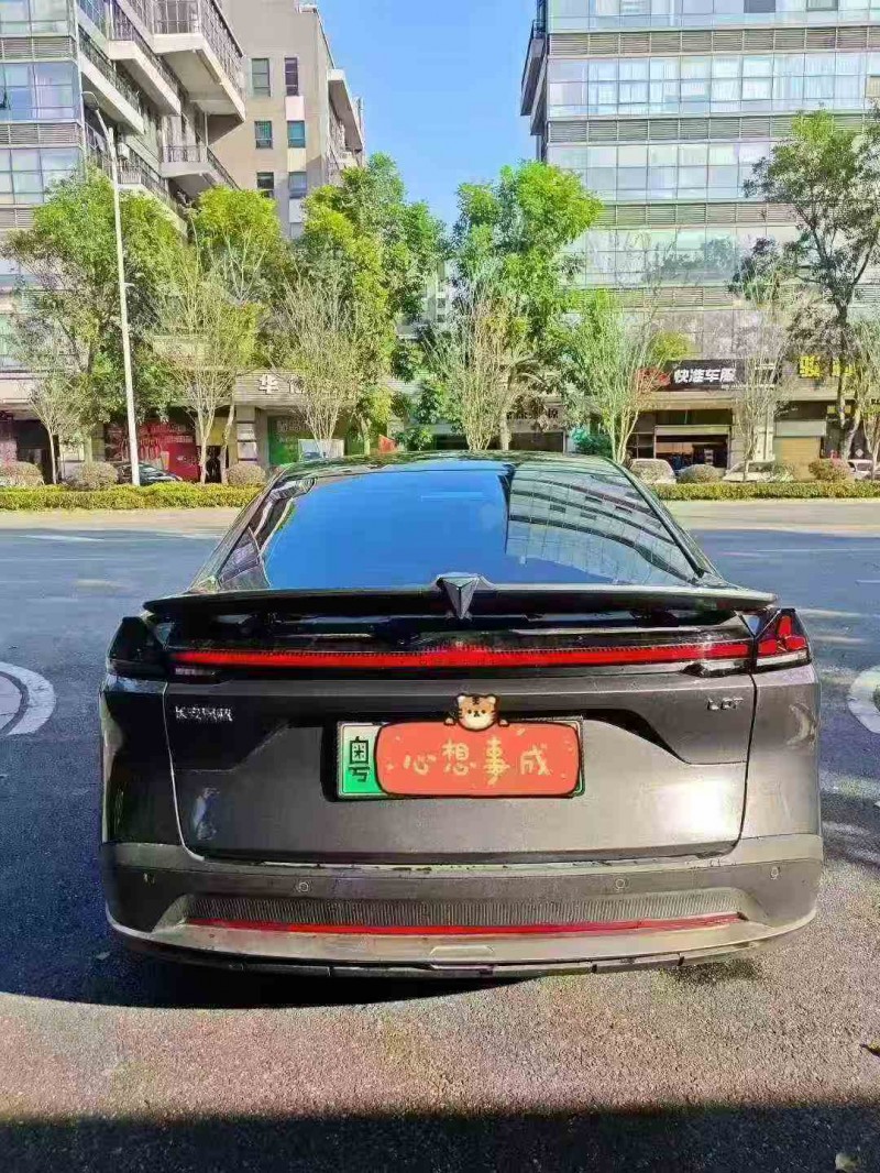 珠海25年长安汽车深蓝9