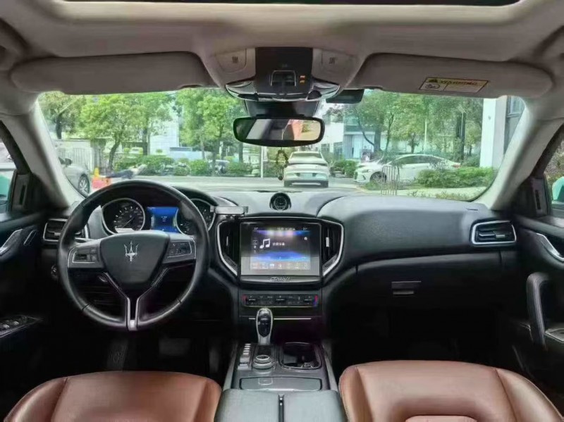 深圳18年玛莎拉蒂Ghibli3