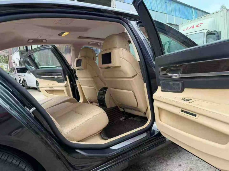 徐州13年宝马7系7