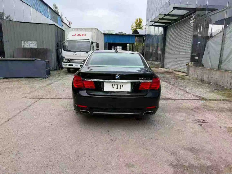 徐州13年宝马7系9