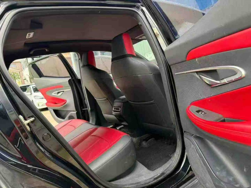 徐州20年长安汽车UNI7