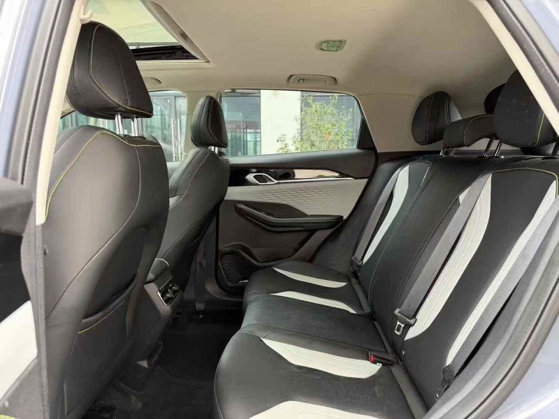 深圳23年吉利缤越4