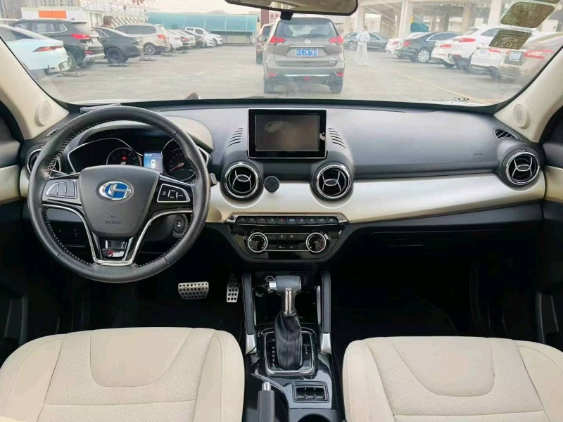 东莞17年昌河Q354