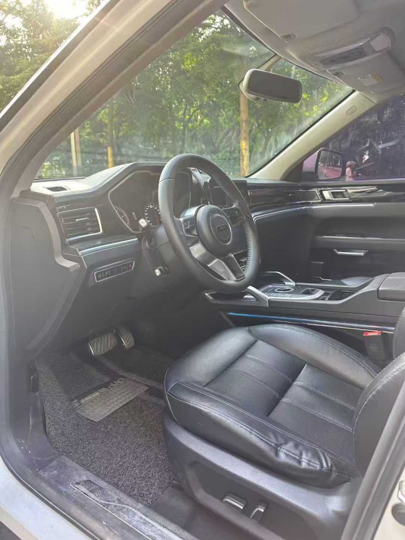 东莞19年众泰T7003