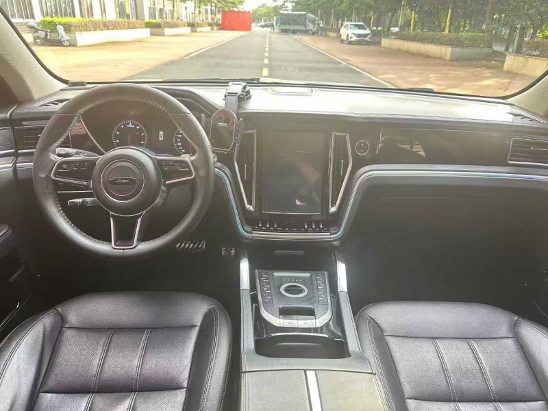 东莞19年众泰T7006