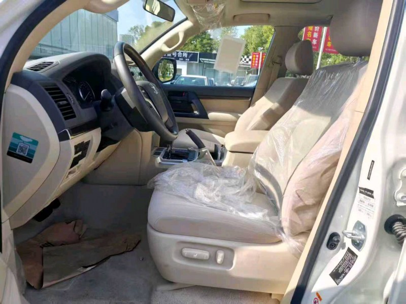 枣庄20年丰田普拉多6