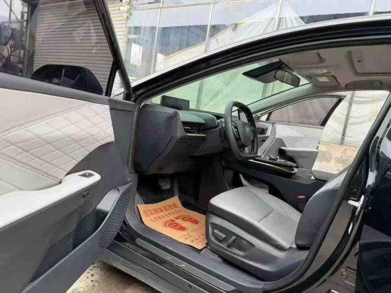 徐州24年丰田BZ3Pro4