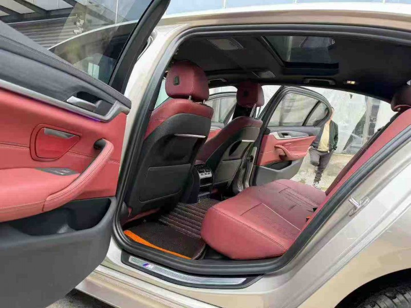 徐州21年宝马5系8