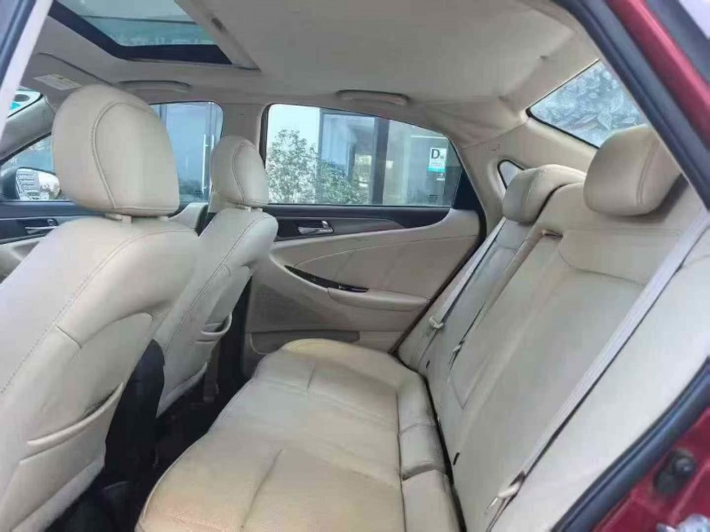 深圳17年长安汽车逸动4