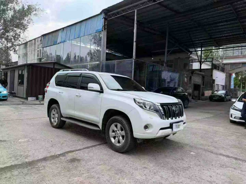 徐州14年丰田普拉多3