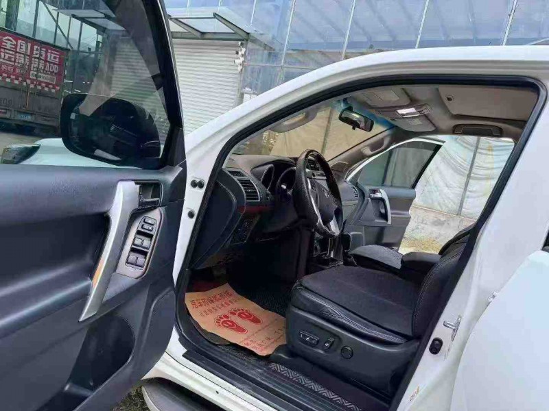 徐州14年丰田普拉多4