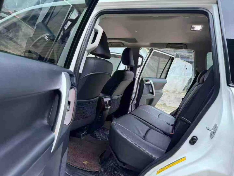 徐州14年丰田普拉多8