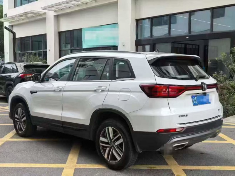 深圳25年长安汽车CS757