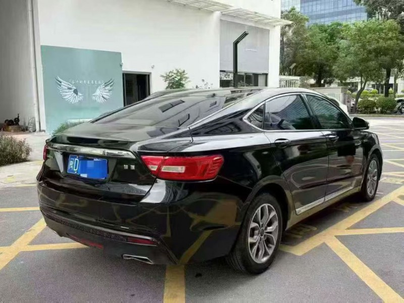 深圳16年吉利博瑞8