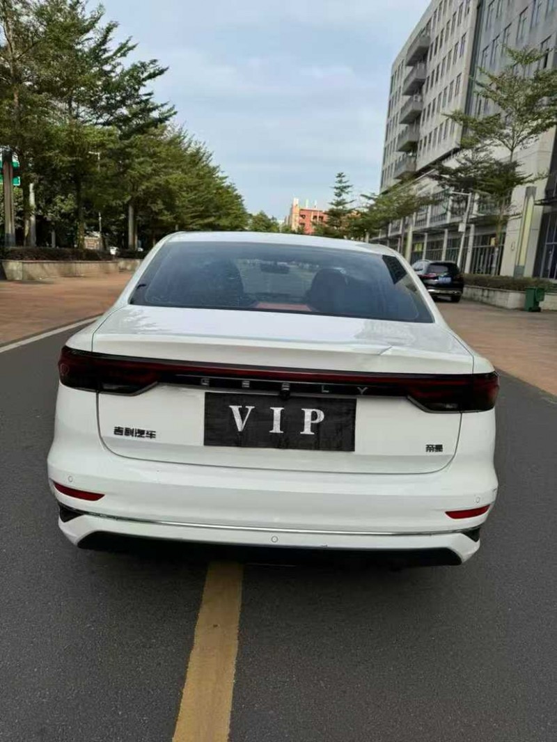 东莞23年吉利帝豪4