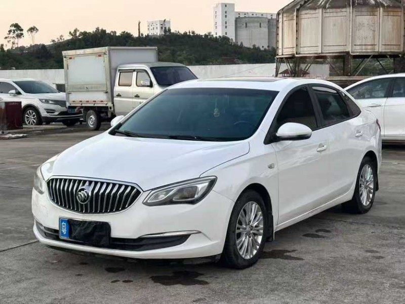 东莞17年别克英朗3