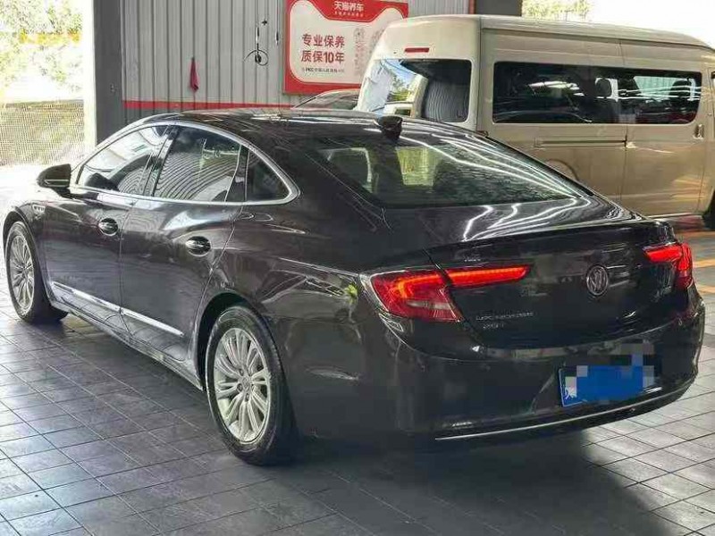 东莞17年别克君越4