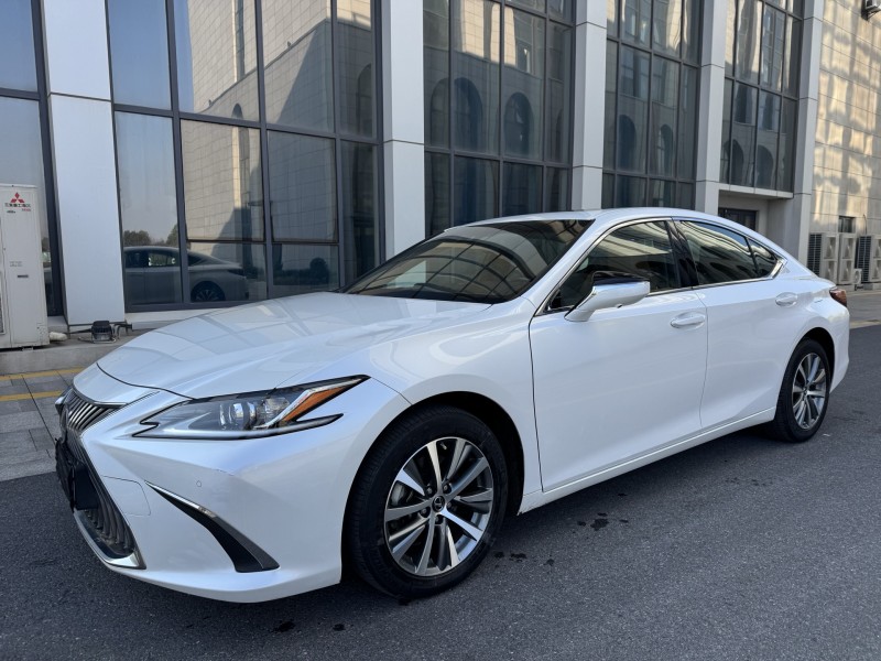 盐城21年雷克萨斯ES3