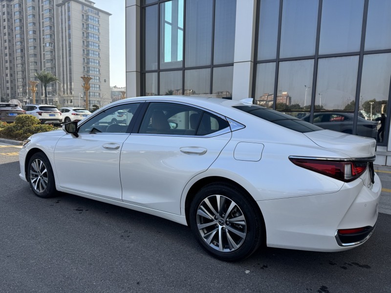 盐城21年雷克萨斯ES4