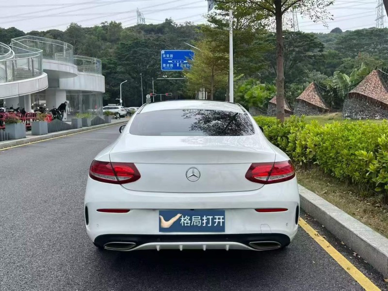 广州17年奔驰C9