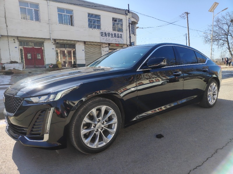 平凉22年凯迪拉克CT52