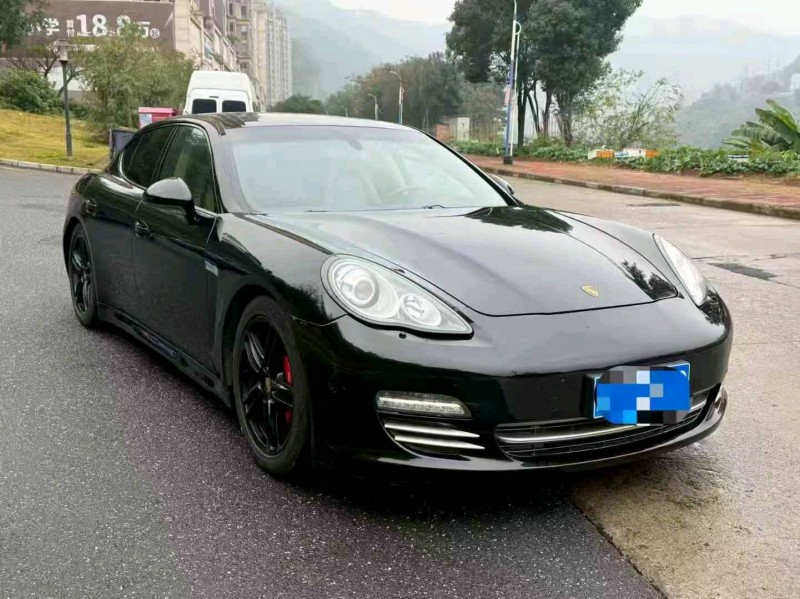 厦门13年保时捷帕拉梅拉3