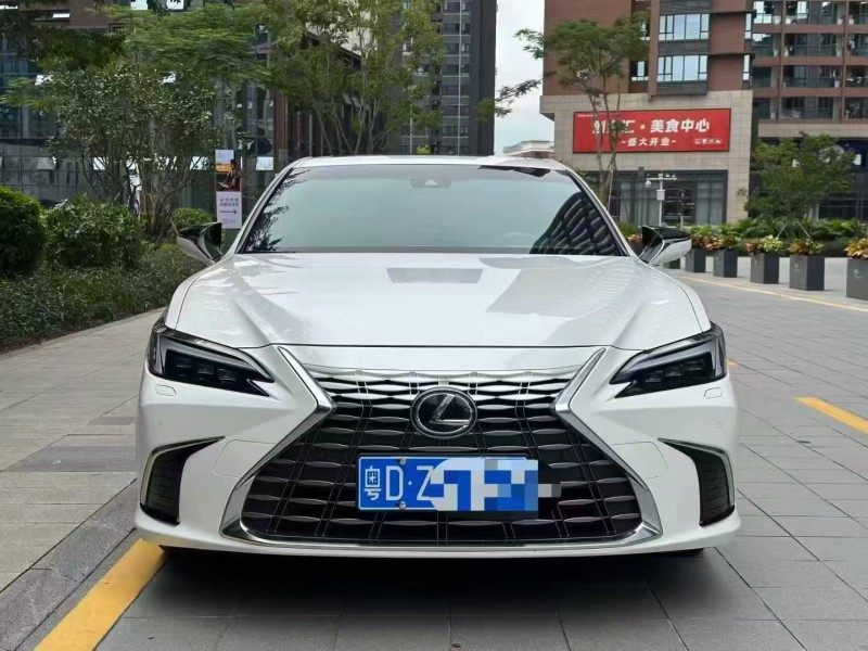 深圳25年雷克萨斯ES1