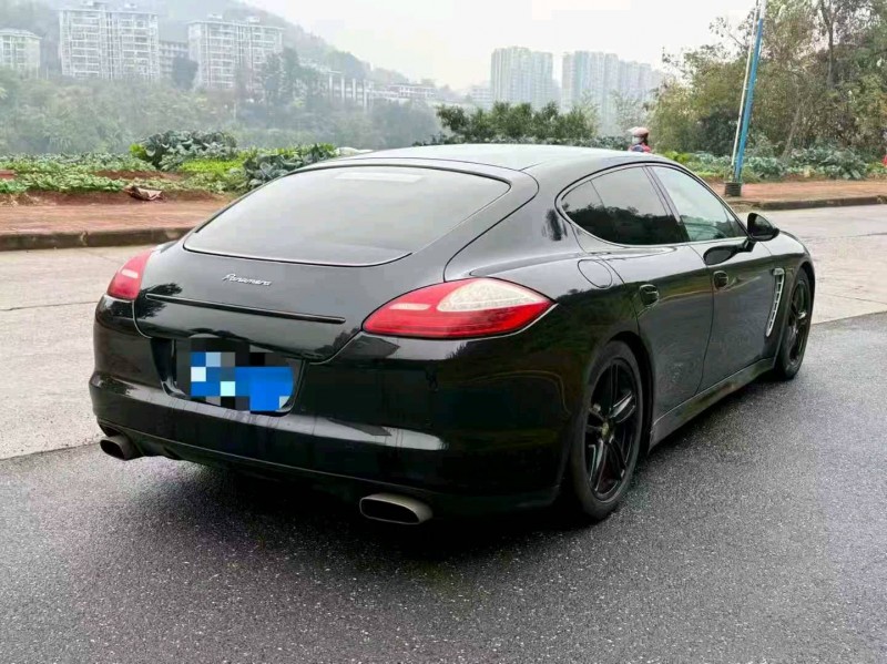 厦门13年保时捷帕拉梅拉7