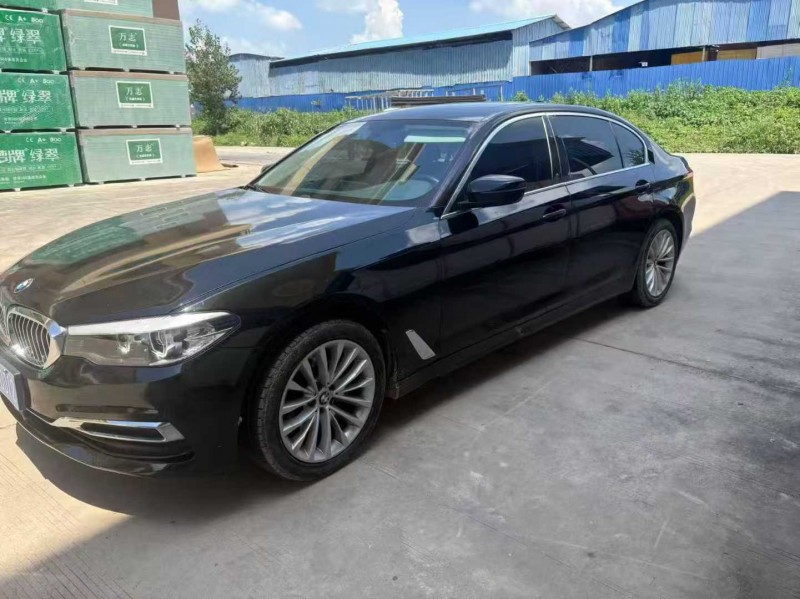 徐州19年宝马5系3