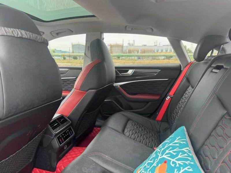 苏州19年奥迪A7L5